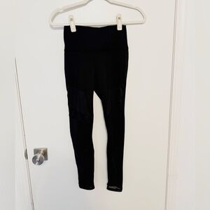 Fabletics Women’s Powerhold Leggings